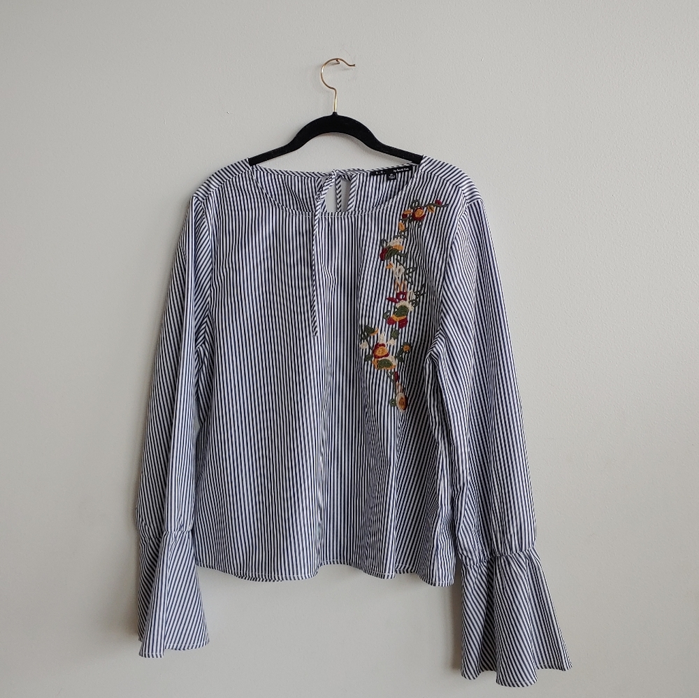 Sweet rain pinstripe bell sleeve fall blouse xl